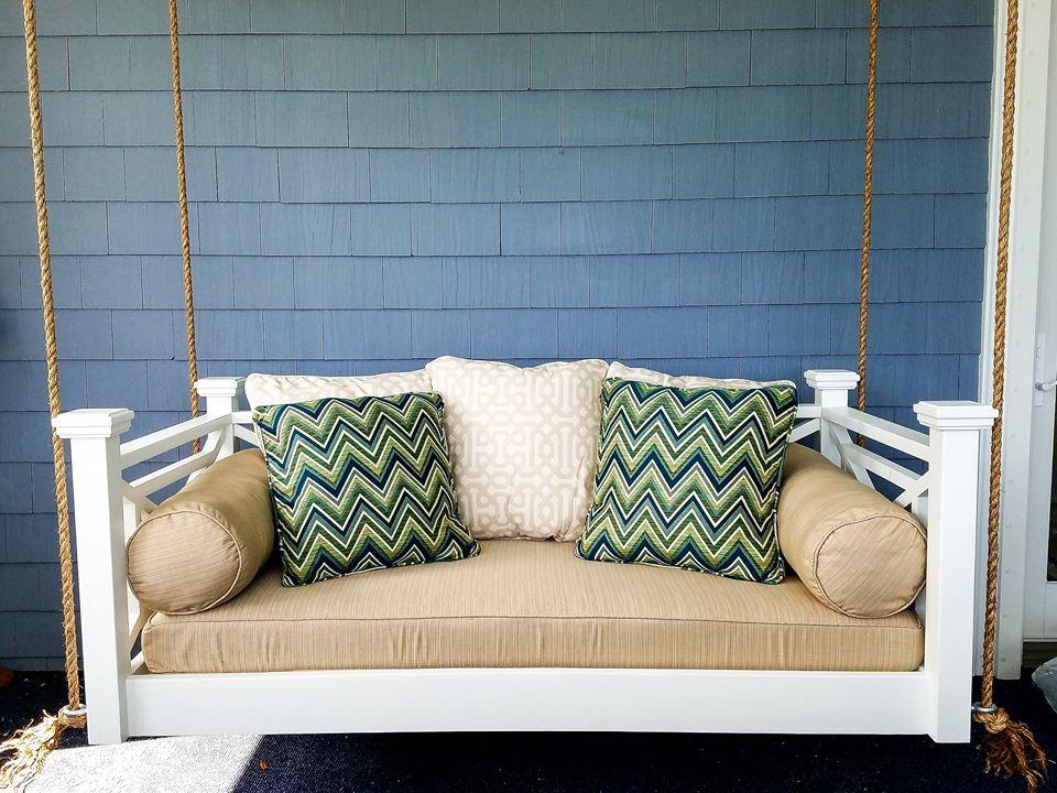 Custom Carolina Classic Columbia Hanging Bed