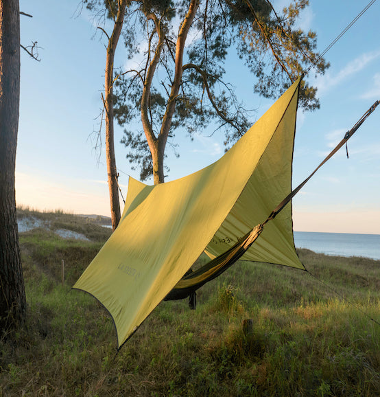 ClassicFly - Forest - Sun & Rain Tarp - HangingComfort